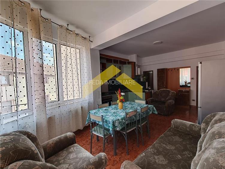 Apartament 3 camere de inchiriat ultracentral - 2