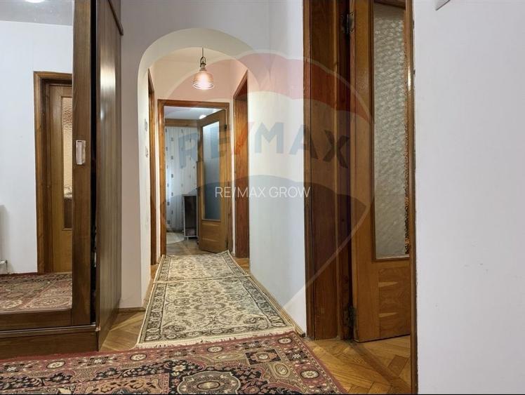 Apartament cu 3 camere de vânzare la vile, zona Bistrița Lac - 12