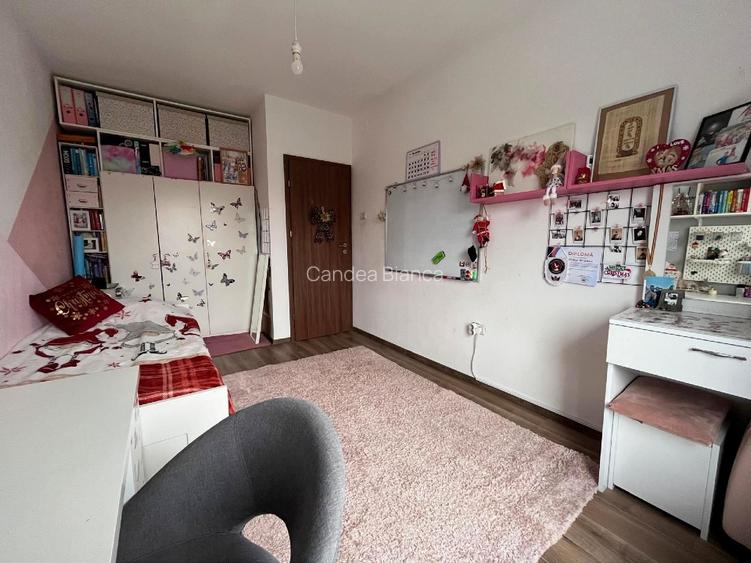 Vand ½ duplex in Ghiroda, 4 Camere, zona excelenta, 2 Locuri de Parcare, AC - 6