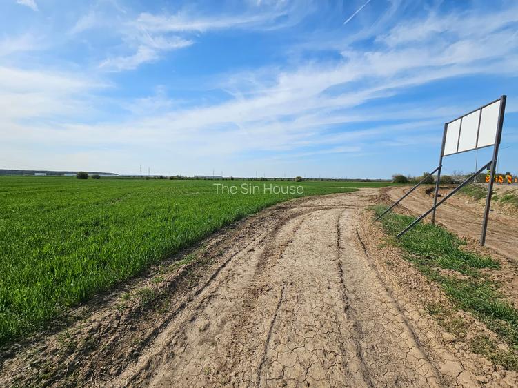 Investiție Strategică: Teren Industrial 7.569 mp cu Front Stradal 78m la A0 - 2