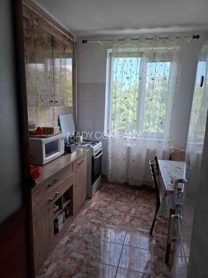 Vand apartament 2 camere - 2
