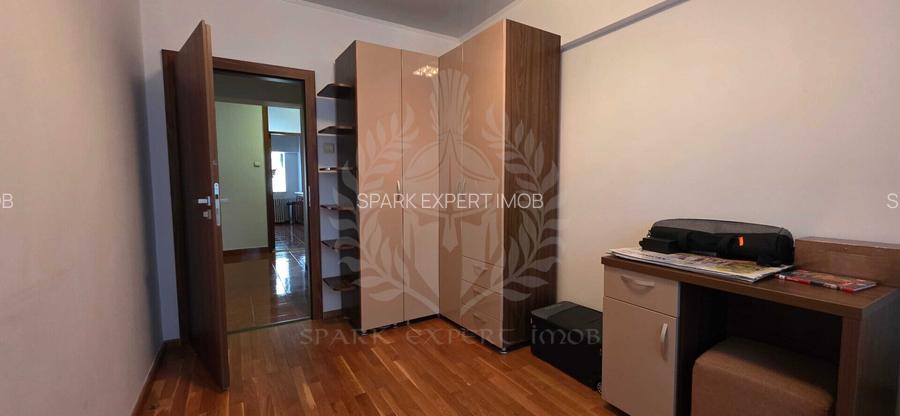 //3 CAMERE// ULTRACENTRAL// - 5