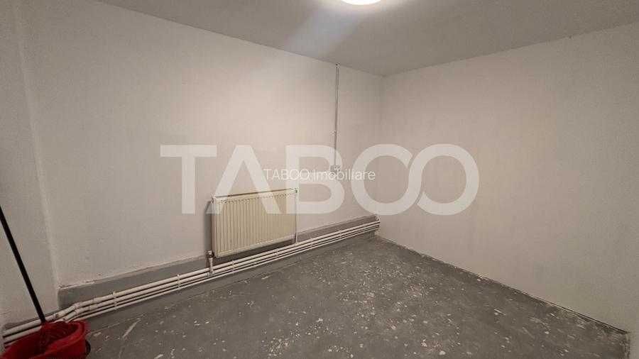 Spatiu comercial de inchiriat 250mpu cu acces tir - 4