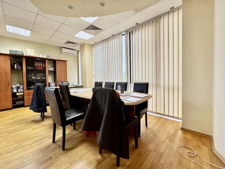 Spațiu pentru birouri langa Funshop Buziașului - 20