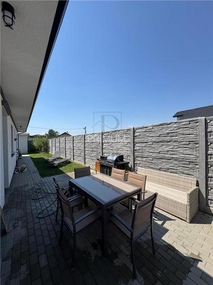 Duplex mobilat - totul nou - gata de mutat- anexa - zona foarte buna - 4