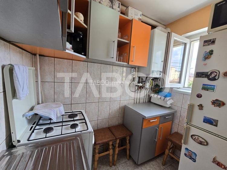Apartament 2 camere de vanzare etajul 1 mobilat utilat Tiglari Sibiu - 12