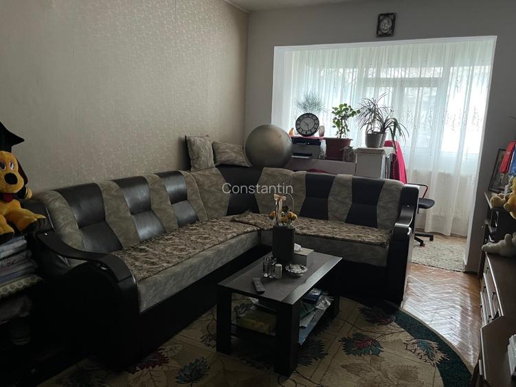 Vând apartament 2 camere Balș Olt - 4