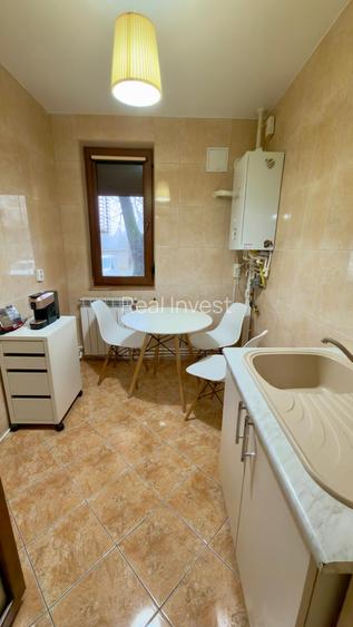 Apartament 2 camere de inchiriat ptr birouri/cabinete in Tiglina 2 - 8