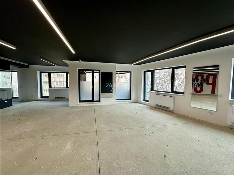 Spatiu de birou de inchiriat - 121 mp  - mentenanta inclusa - 8