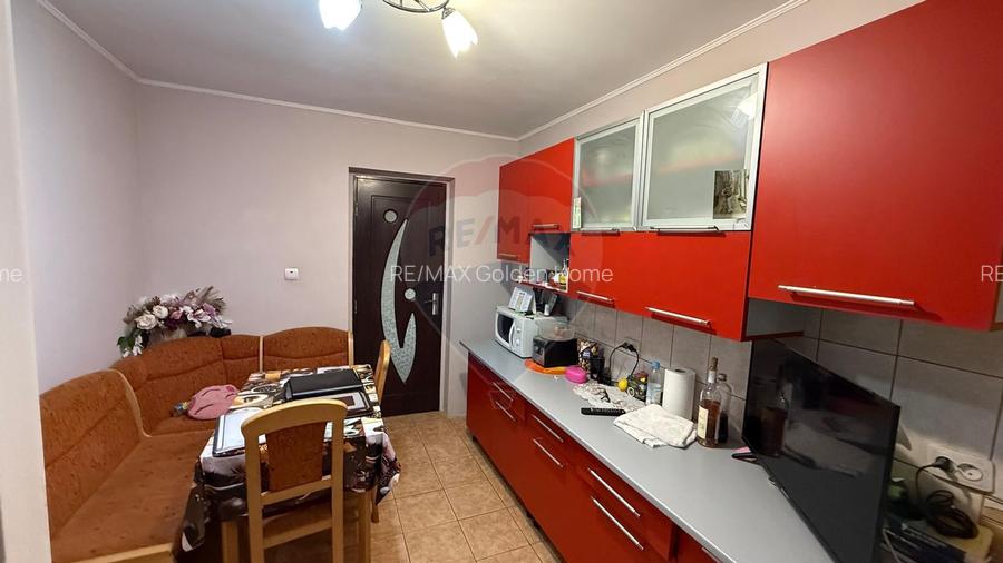 Casă / Vilă cu 5 camere - 9