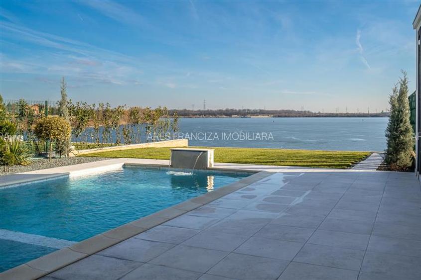 CERNICA,VILA INDIVIDUALA,5 CAMERE,453 MP,TEREN 587 MP,PISCINA,DESCHIDERE LAC - 23
