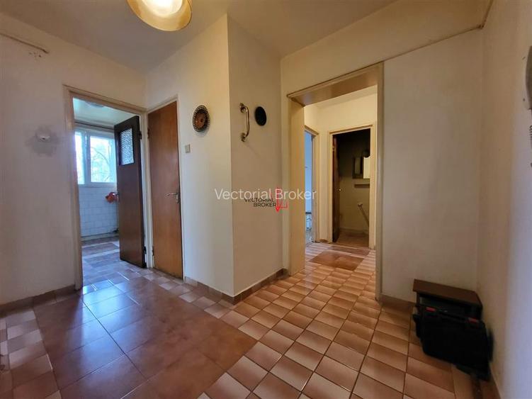 APARTAMENT 4 CAMERE ETAJ 1 FIX LANGA METROU, SCOALA SI PARC - 18