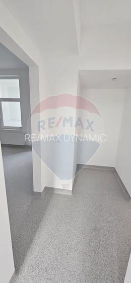 Spațiu comercial pe strada Elena Ghiba Birta - 3