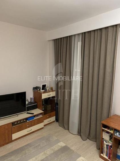 Apartament o camera în zona GRUIA - 6