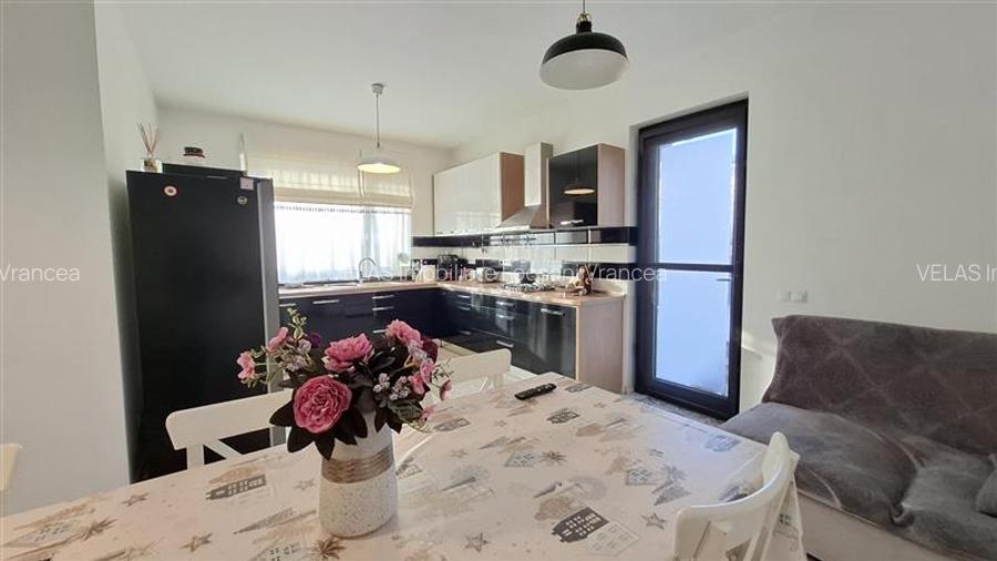 Casa noua + spatiu comercial + spalatorie auto - 5