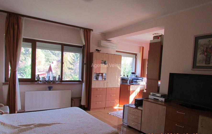 SNAGOV vila  spatioasa, curte amenajata, garaj, panouri fotovoltaice - 10