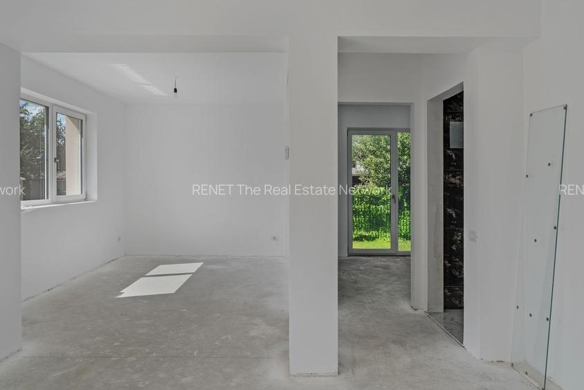 Vila sector 1 - 300mp - P+2+M - 11 camere - Chitila - 11