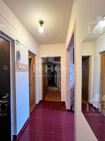 Apartament 3 camere la etaj intermediar in zona Piata Abator - 4