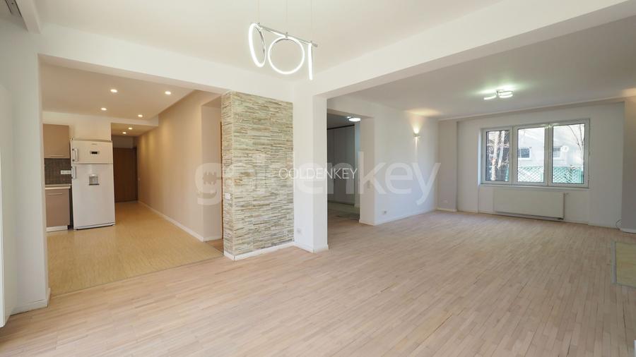 Vila cu 7 camere in complex rezidential | Cambridge School - 2