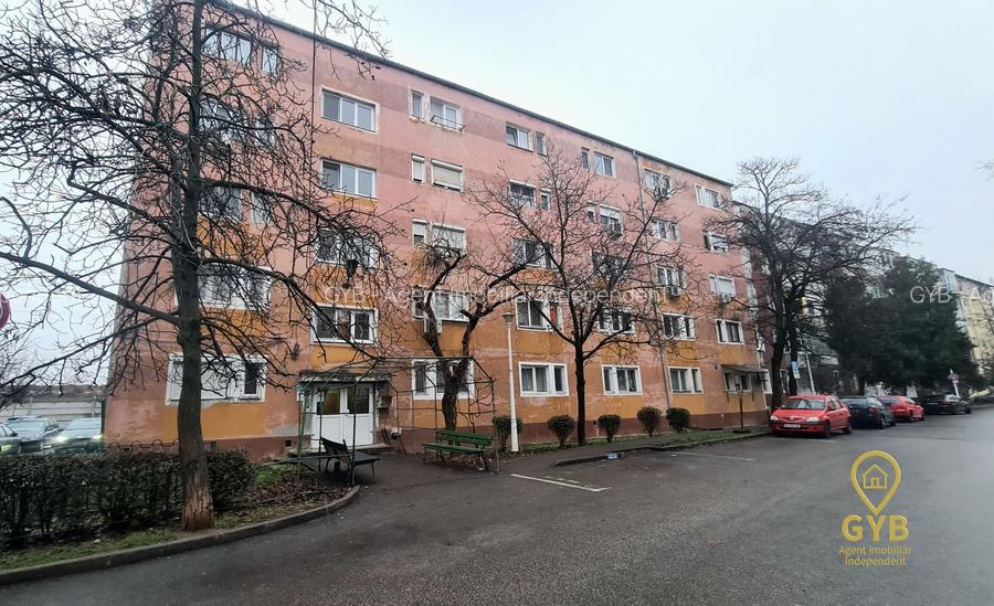 Garsonieră de vânzare – Strada Podului | Etaj 3/4 - 8