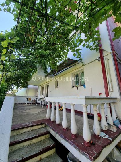 Ovidiu-vila D+P+1+M libera aproape de lac - 7