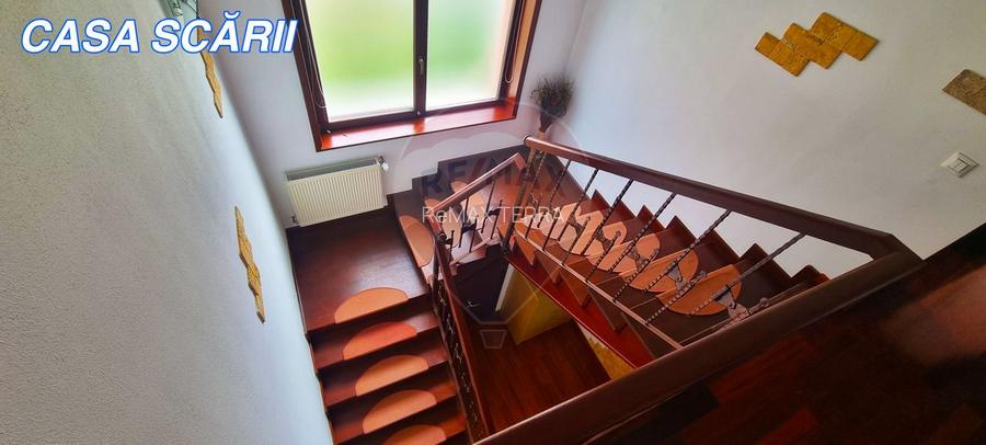 Eleganță și confort într-o casă cu personalitate - 7