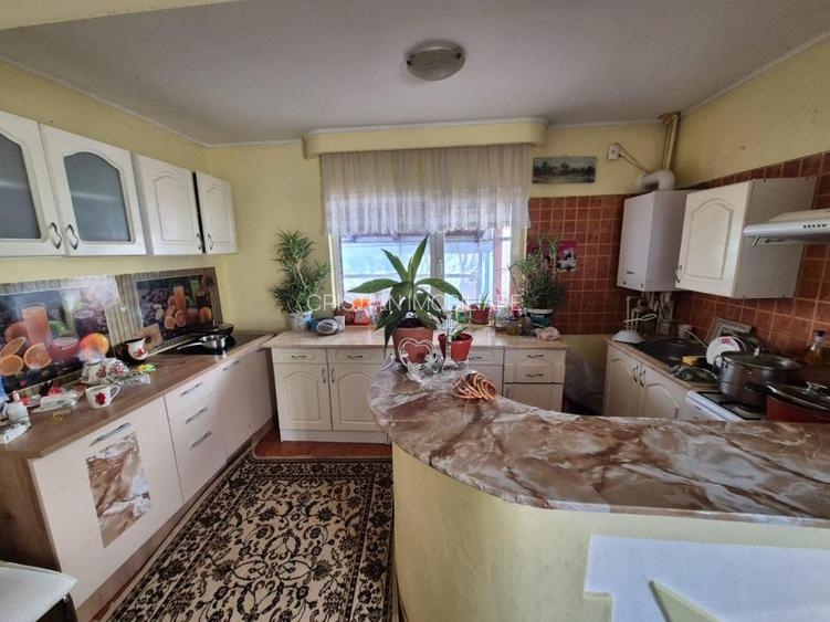 170mp utili Vila P+1+M Teren 200 mp, 5 Cam caramida Chercea - 7