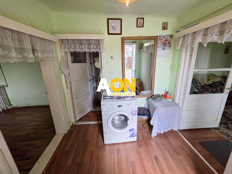 Casă veche cu 3 camere, 259 mp teren, la asfalt, zona Prefectura - 2