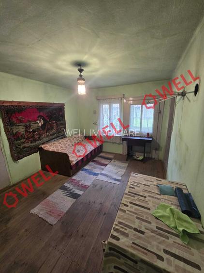De vânzare casă familială  în Căpeni! - 4