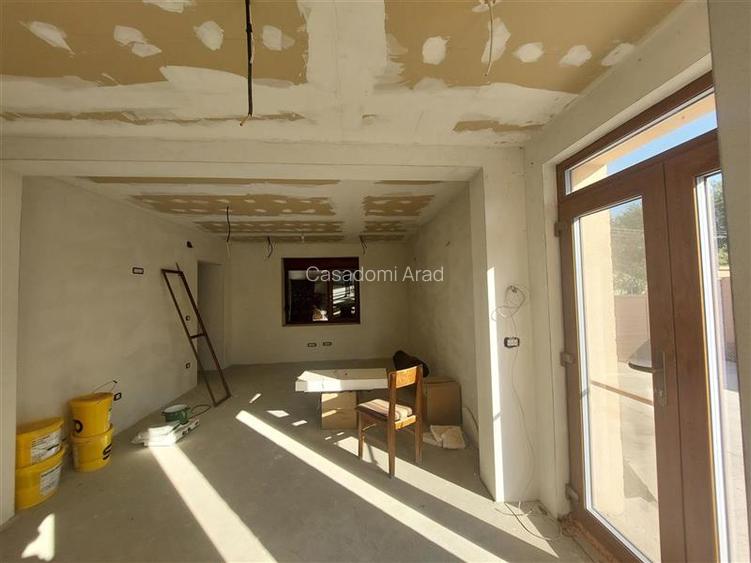 Casa frumoasa in Chisineu Cris - 5