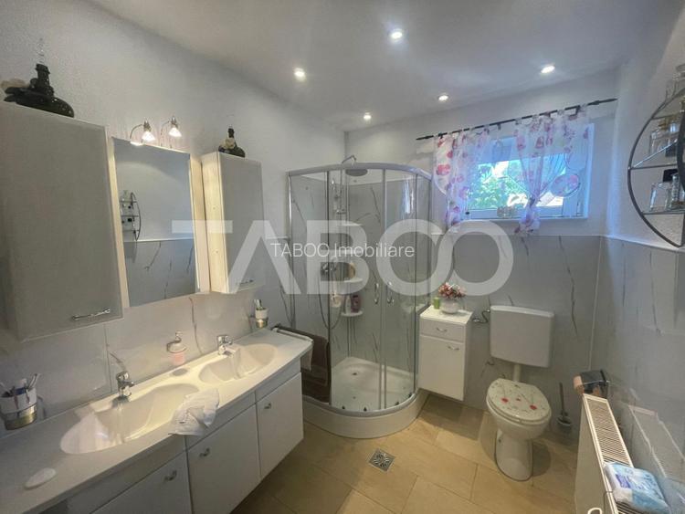 Vila deosebita  453 mp utili si curte 528 mp in Avrig - 25