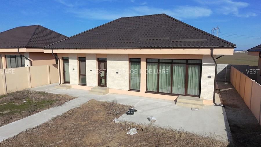 Complex de case individuale cu 4 camere, pe parter. Comision 0 - 22