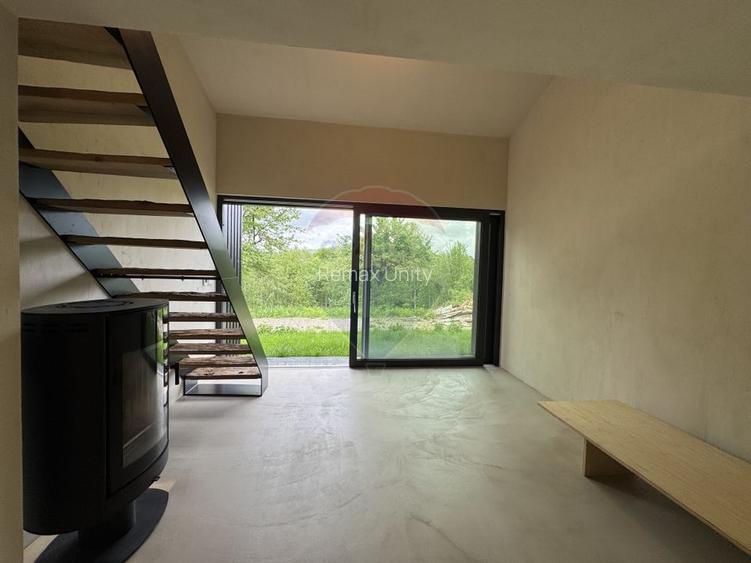 Doua case la munte, cu vedere superba, localizate in Poiana Marului - 21