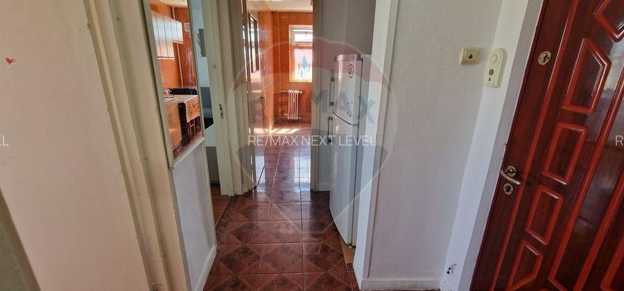 Apartament DE INCHIRIAT cu 2 camere decomandate, zona Narcisa - 9