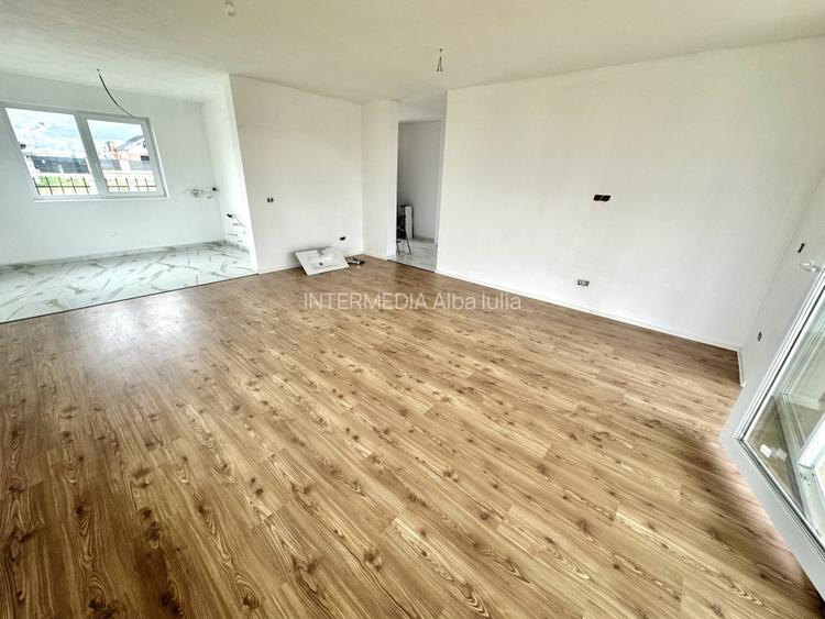 Casa Noua pe un nivel cu 4 camere cu terasa si toate utilitatile - 8