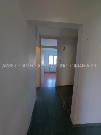 Apartament cu trei camere Pitesti-Arges - 33