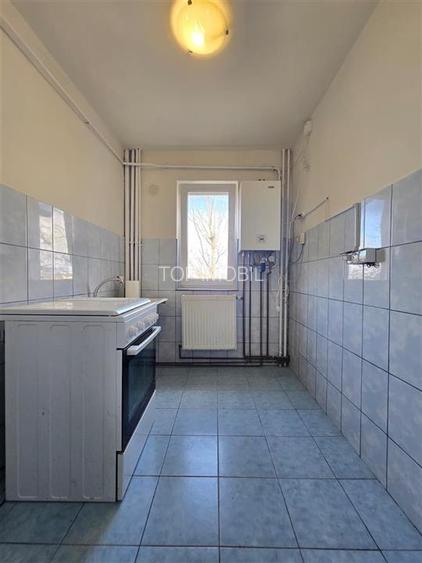 Etaj 2 - Mircea cel Batran, 2 camere, liber - 10