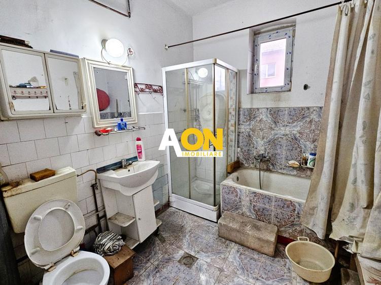 Casa 6 camere, 389 mp teren, P+1, in zona Garii