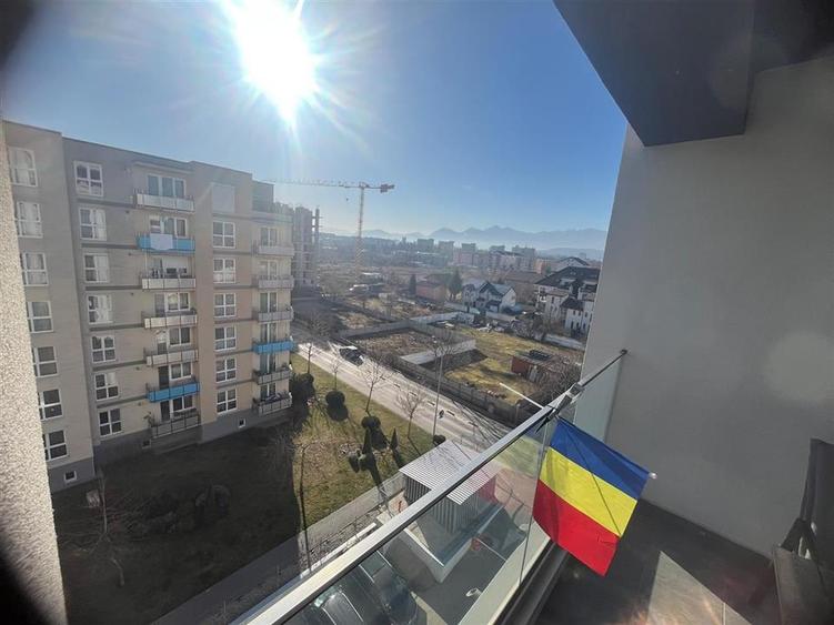 Apartament Lux prima inchiriere cu loc de parcare subteran Tractoru Coresi