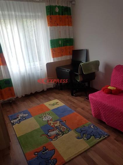 Dristor, Ramnicu Valcea, Rond, Auchan Vitan