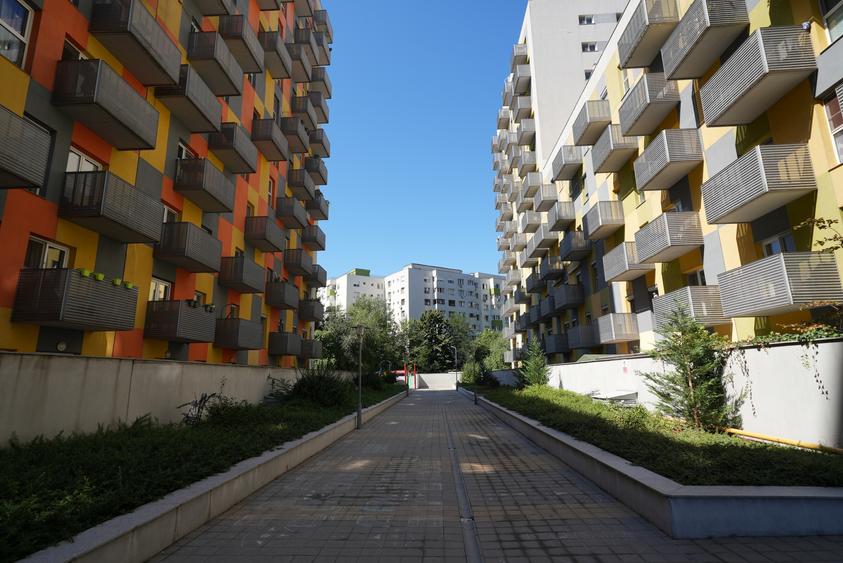 Apartament 5 camere Basarabia | complex Hercesa