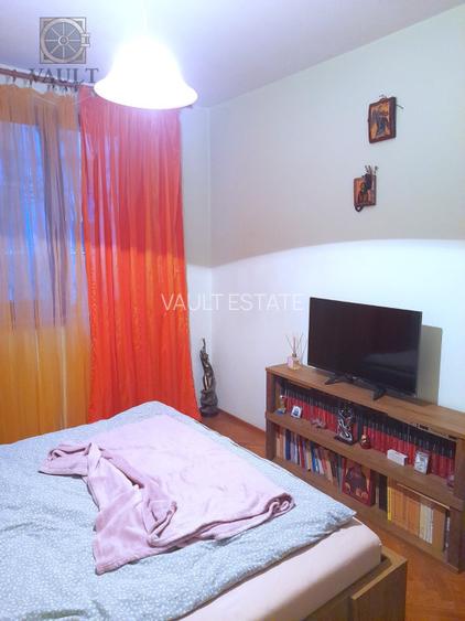 Apartament 4 camere  -Garaj de 17 ,25 mp-  5 minute metrou Romancierilor - 10