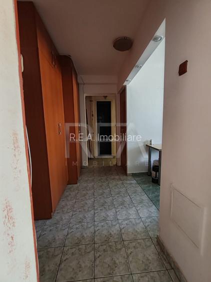 2 camere, decomandat, bloc din 1981, anvelopat-Gorjului,  Str Cetatea de Balta - 6