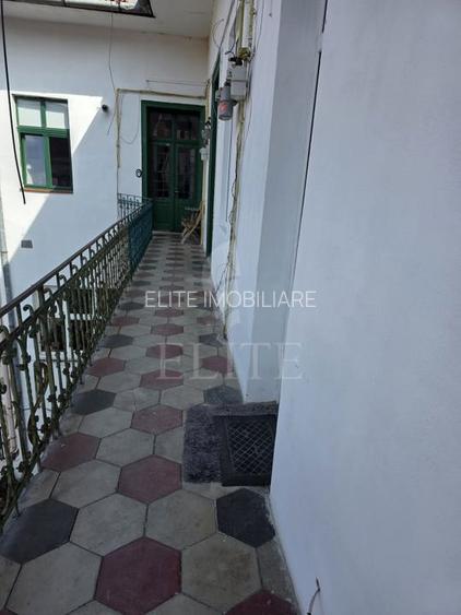 Apartament o camera în zona MAGAZINUL CENTRAL - 12