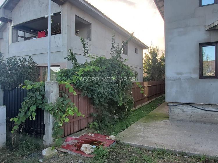 CASA  VALU LUI TRAIAN PRETABILA 2 FAMILII - 5