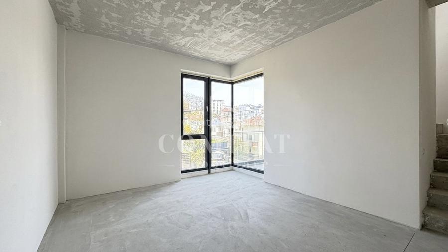 Casă generoasă cu panoramă și 256 mp terasă circulabilă - 16