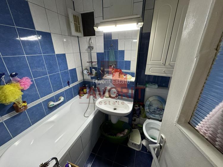 Etaj intermediar. Pozitie excelenta. Boxa in CF - 16