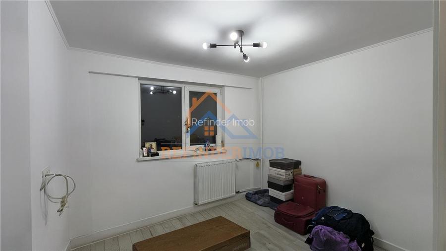 Vanzare apartament 2 camere renovat complet Titan - 3