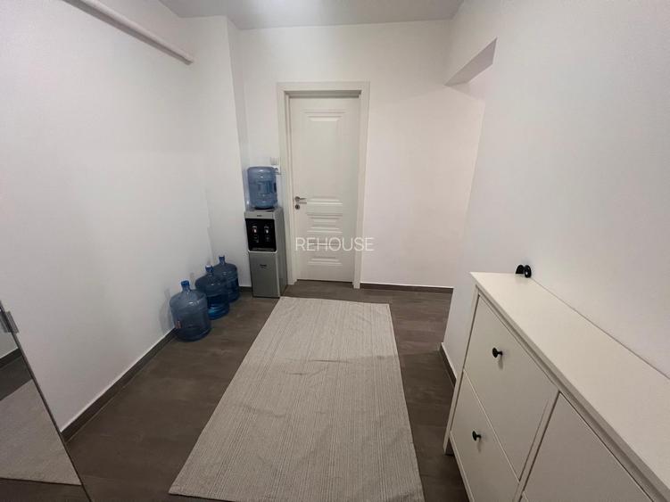 Titan, metrou 1 Decembrie,  61mp, 1/10, 1989, renovat, mobilat modern, AC - 13