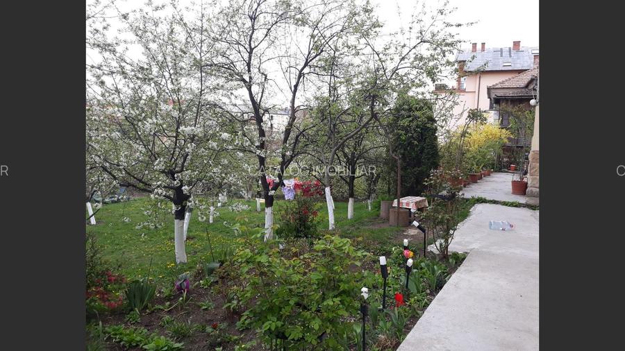 Apartament 3 camere | Curte | Central  - 9